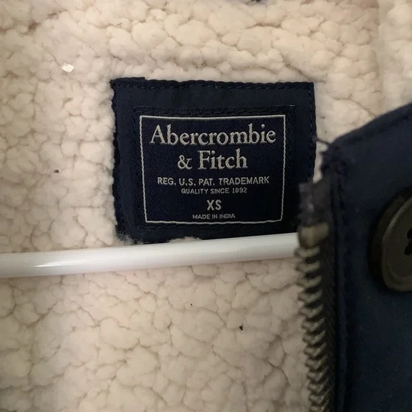 ABERCROMBIE AND FITCH Sherpa Lined long Winter Coat. XS - Picture 3 of 12